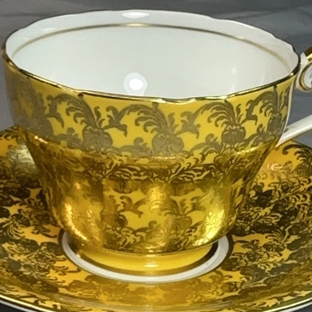 Rare Aynsley Teacup Saucer Mustard Yellow‎ Heavy Gold Scroll England Vtg C869